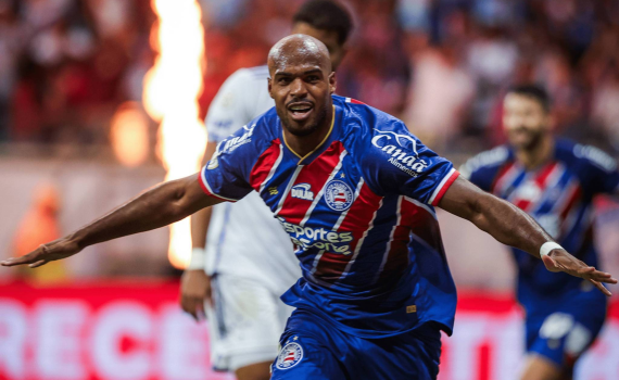 Série A: Bahia aplica 4 a 1 no Cruzeiro e garante 