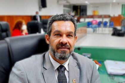 TJ-BA restitui mandato do vereador Luca Lima (PSDB) de Ilhéus