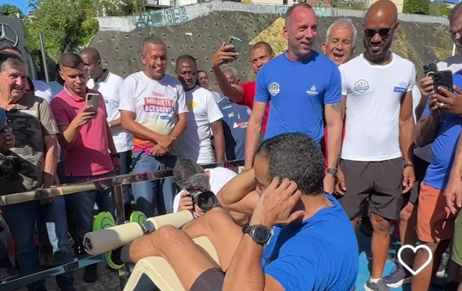 Vídeo: Bruno Reis esbanja vigor físico na inauguração da Academia Salvador no Dique