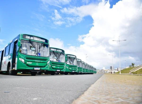 Tiroteio interrompe circulação de ônibus em bairros de Salvador