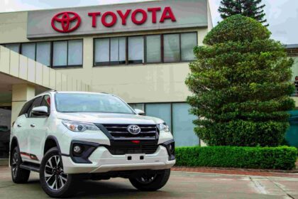 Toyota faz parceria para melhorar motores a combustão