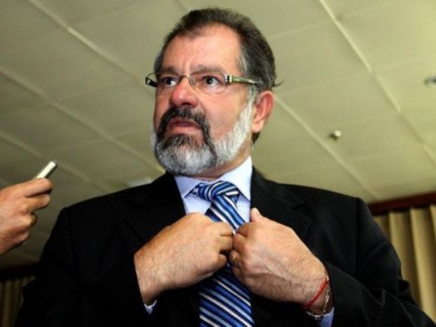 Marcelo Nilo cobra do governador demissão de diretor da Embasa acusado de racismo