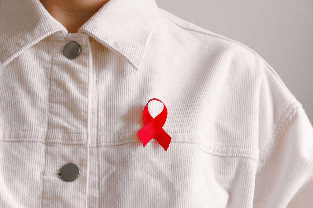 Estudo revela remédio 100% eficaz contra HIV
