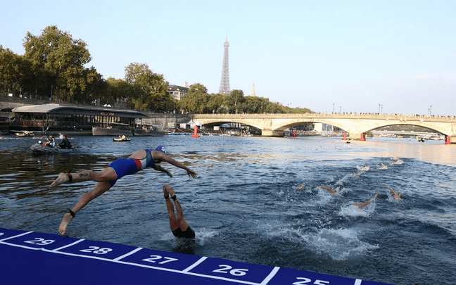 Jogos de Paris: Bélgica desiste do triatlo misto devido à contaminação do Rio Sena