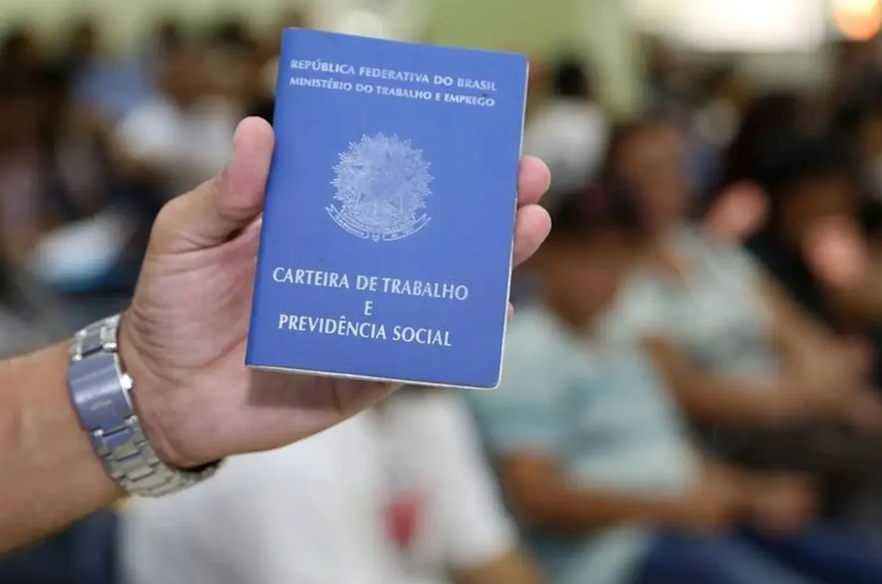 Central de Adubo abre vagas para Segurança do Trabalho, Aux Administrativo e Op de Caixa