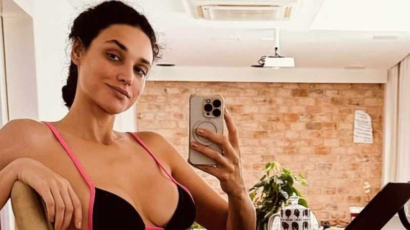 Débora Nascimento surpreende com suas curvas no ‘look home office’ – Veja!