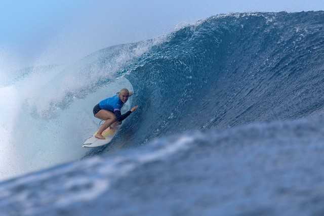 Jogos de Paris: Tati Weston-Webb e Luana Silva estão nas quartas de final no surfe feminino