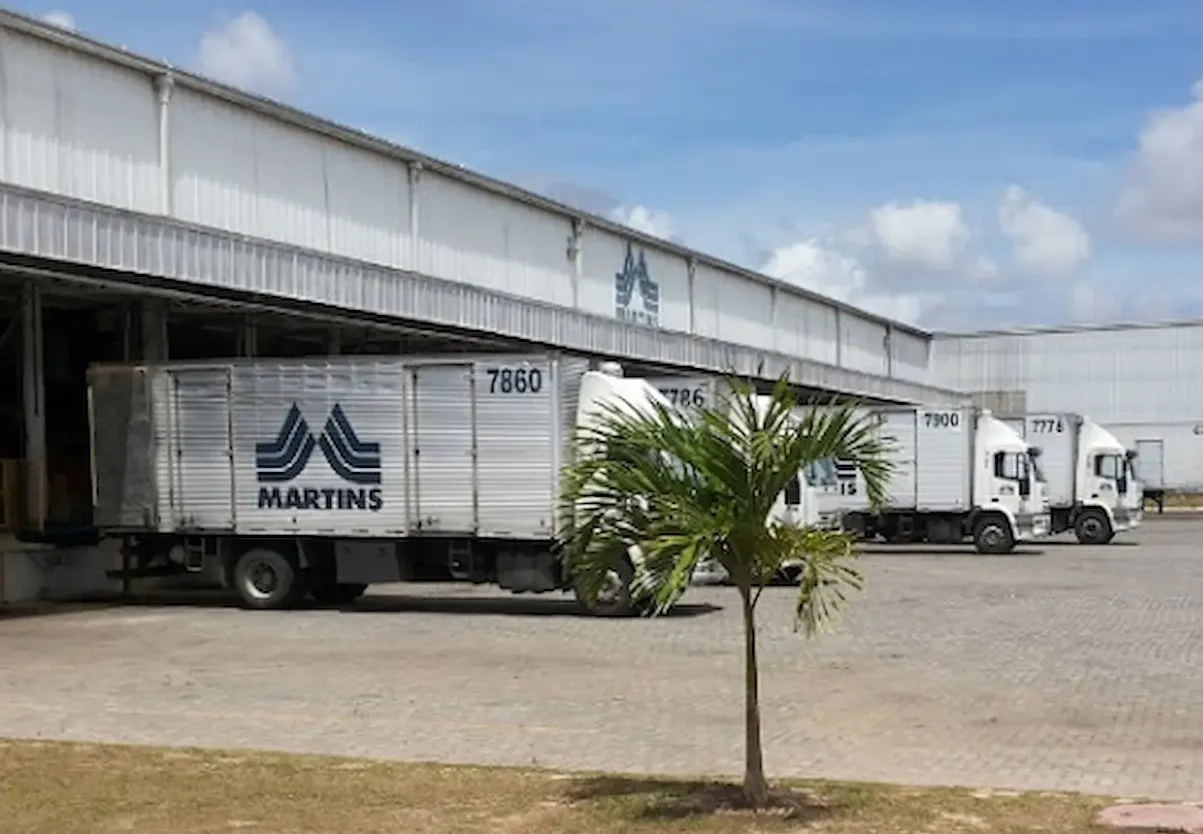 Martins abre vaga para Assistente de Produção