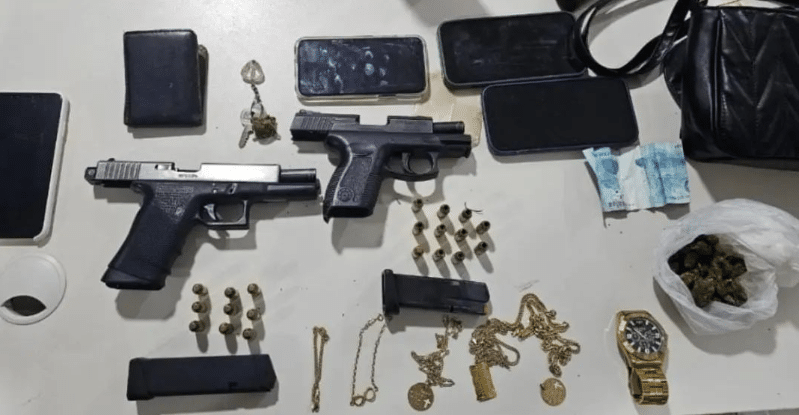 Homens presos por porte ilegal de arma na Gleba B