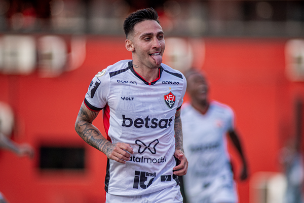 Série A: Vitória bate o Juventude por 1 a 0 e nação rubro-negra faz festa no Barradão