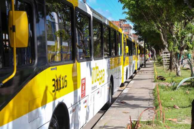 Transporte público retorna ao bairro do Uruguai após suspensão.