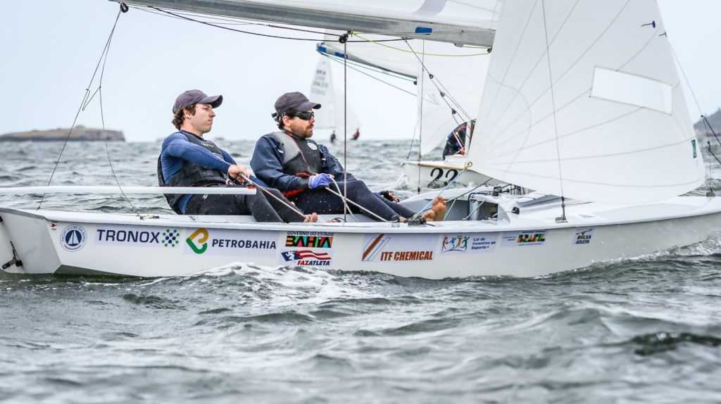 Bernardo Peixoto e Gustavo Baiano são campeões do Estadual de Vela na classe Snipe