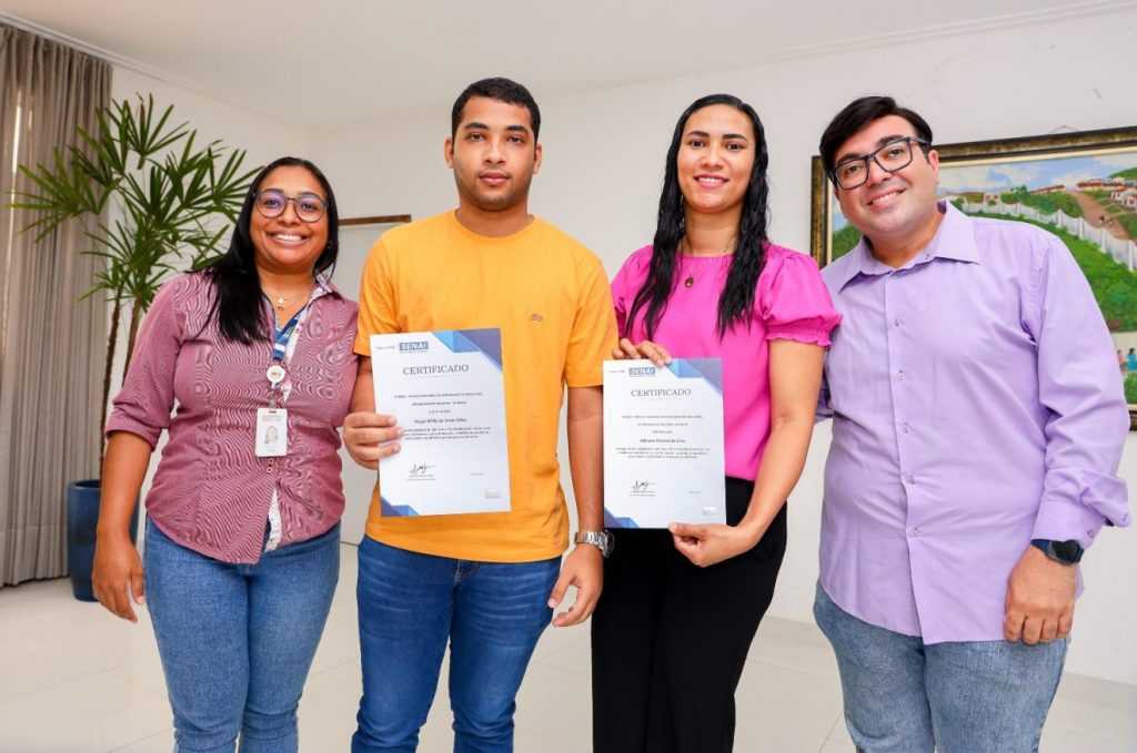 1ª turma de Jovens do curso de almoxarifado certificada pelo Programa Qualifica Candeias