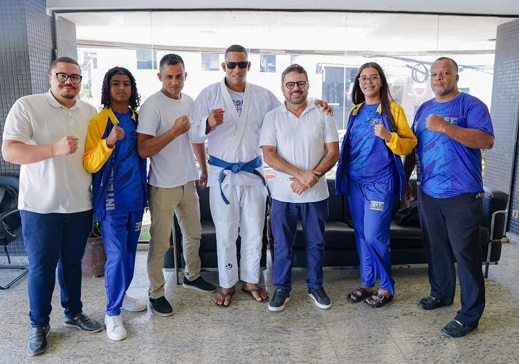 Prefeitura de Madre de Deus incentiva esporte com apoio a competidores internacionais