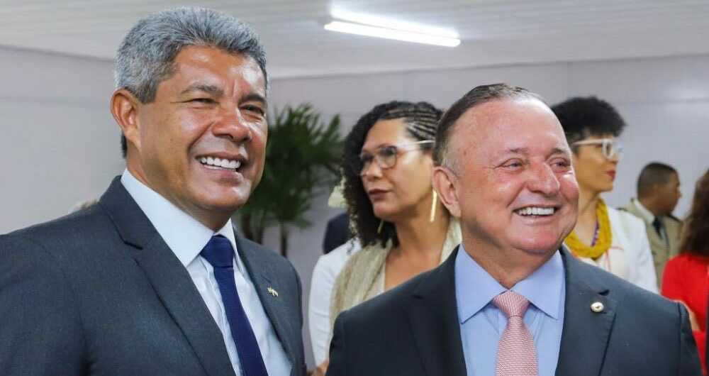 Adolfo Menezes elogia mudança feita pelo governador na Serin e diz que reforma administrativa vai 