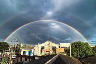 Veja imagens incríveis de um arco-íris duplo formado no céu do RS