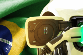 Qual carro elétrico menos desvalorizou no Brasil em 2024?