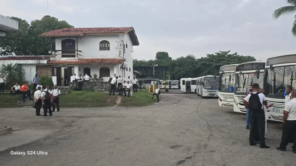 Estado de greve na RMS: ônibus não saem das garagens e rodoviários tomam decisão