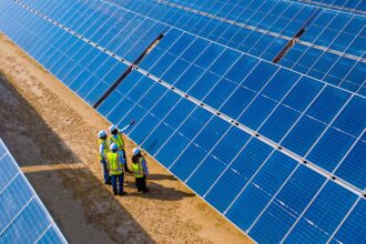 Maior usina de energia solar do mundo vai operar 24 horas por dia