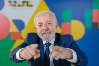 Aprovação de Lula cai para 24%, a pior de seus mandatos, aponta Datafolha