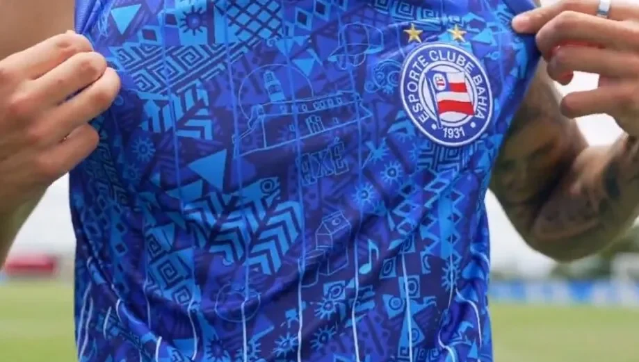 Em homenagem aos 40 anos do axé, Bahia lança camisa de Carnaval