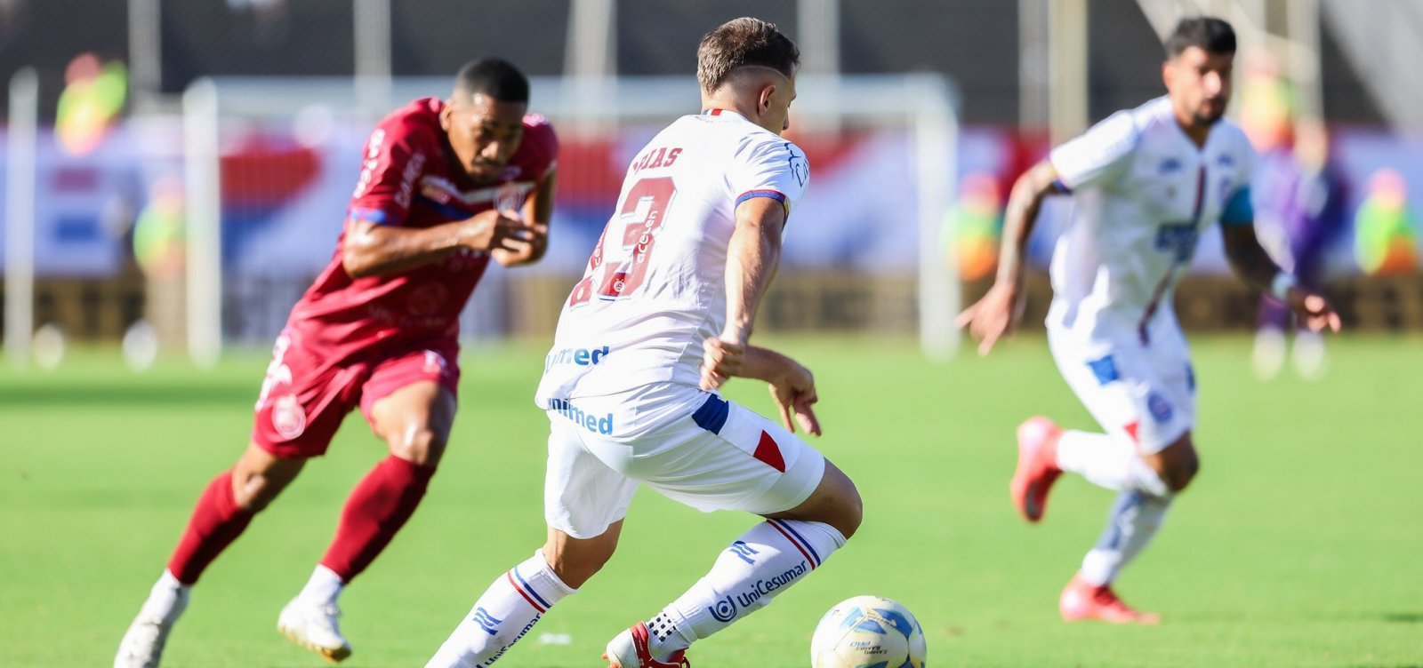 Bahia vence Barcelona de Ilhéus pelo Campeonato Baiano