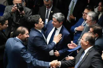 Davi Alcolumbre é eleito presidente do Senado com ampla maioria