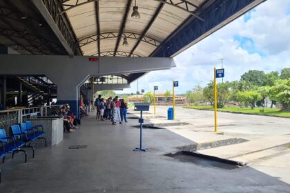 Demora no transporte de Camaçari para Salvador.