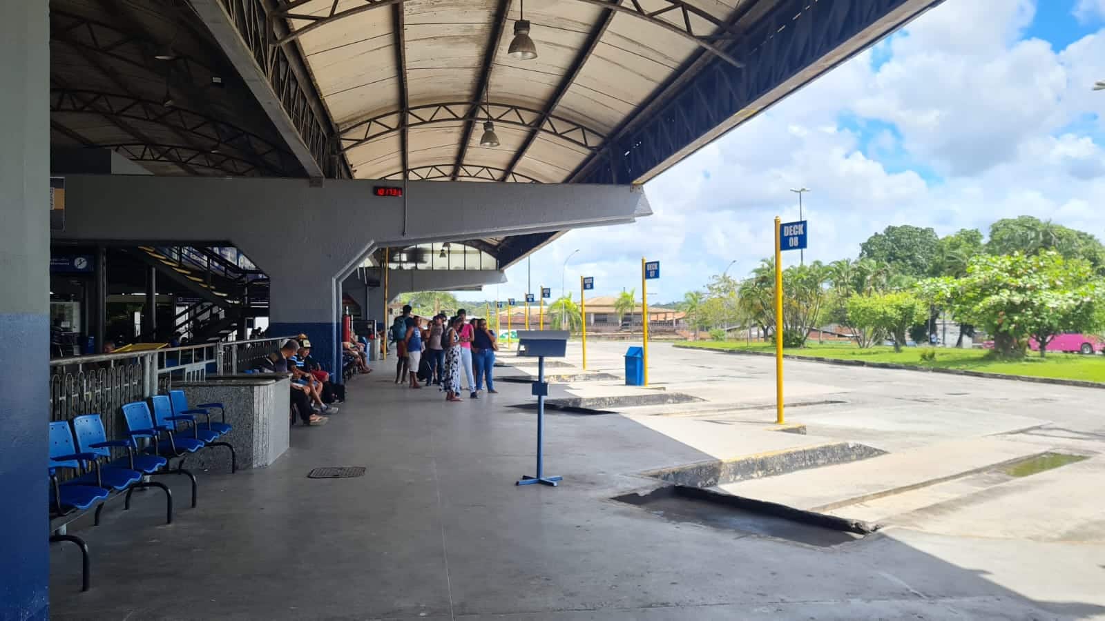 Demora no transporte de Camaçari para Salvador.