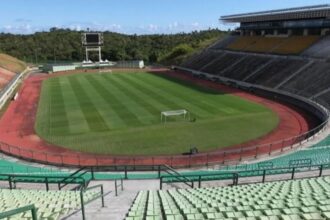 Jerônimo avalia conceder estádio de Pituaçu para iniciativa privada