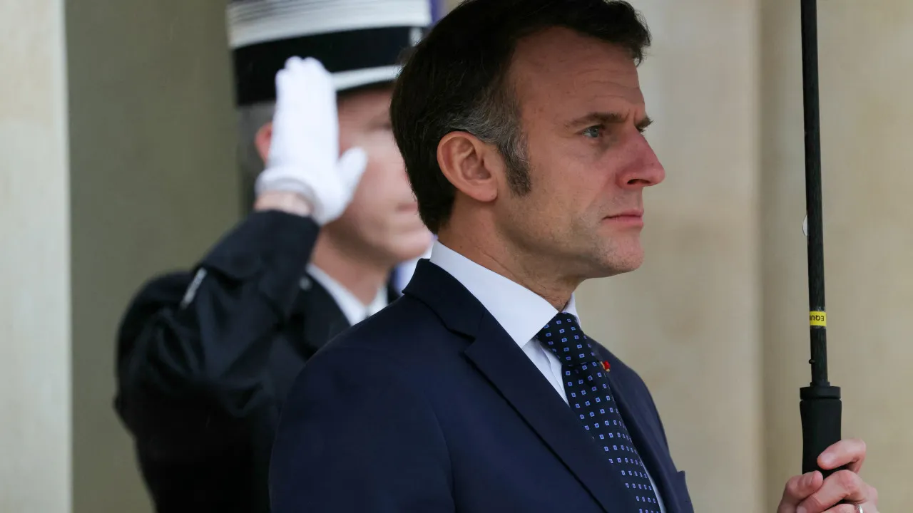 Macron defende estratégia 'Notre Dame' para investimento europeu em IA