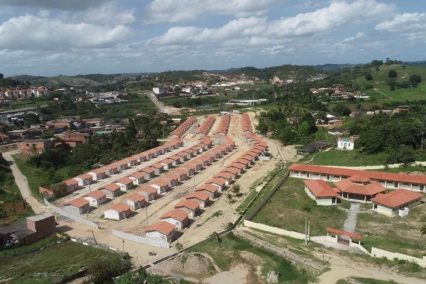 Prefeitura de Candeias entrega títulos de posse na Vila Benedito nesta quarta-feira (5)