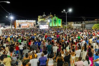 Candeias: Prefeito assina Ordem de Serviço para requalificação da Praça da Matriz