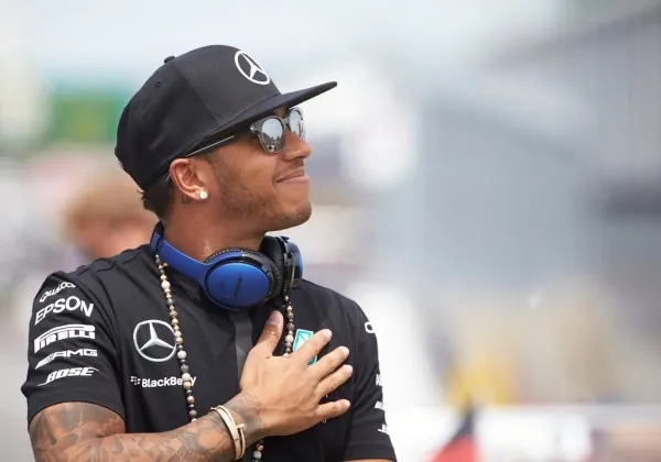 Heptacampeão de F1, Lewis Hamilton revela luta contra a depressão