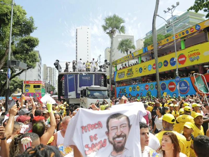 Confira a programação do Carnaval neste sábado (1)