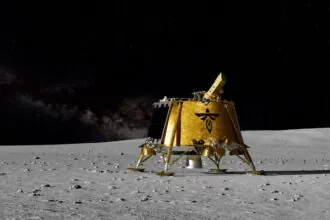 Após fazer história, missão lunar envia selfies de tirar o fôlego