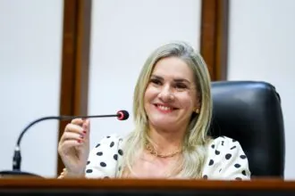 Ivana Bastos assume em definitivo presidência da Assembleia Legislativa depois do Carnaval